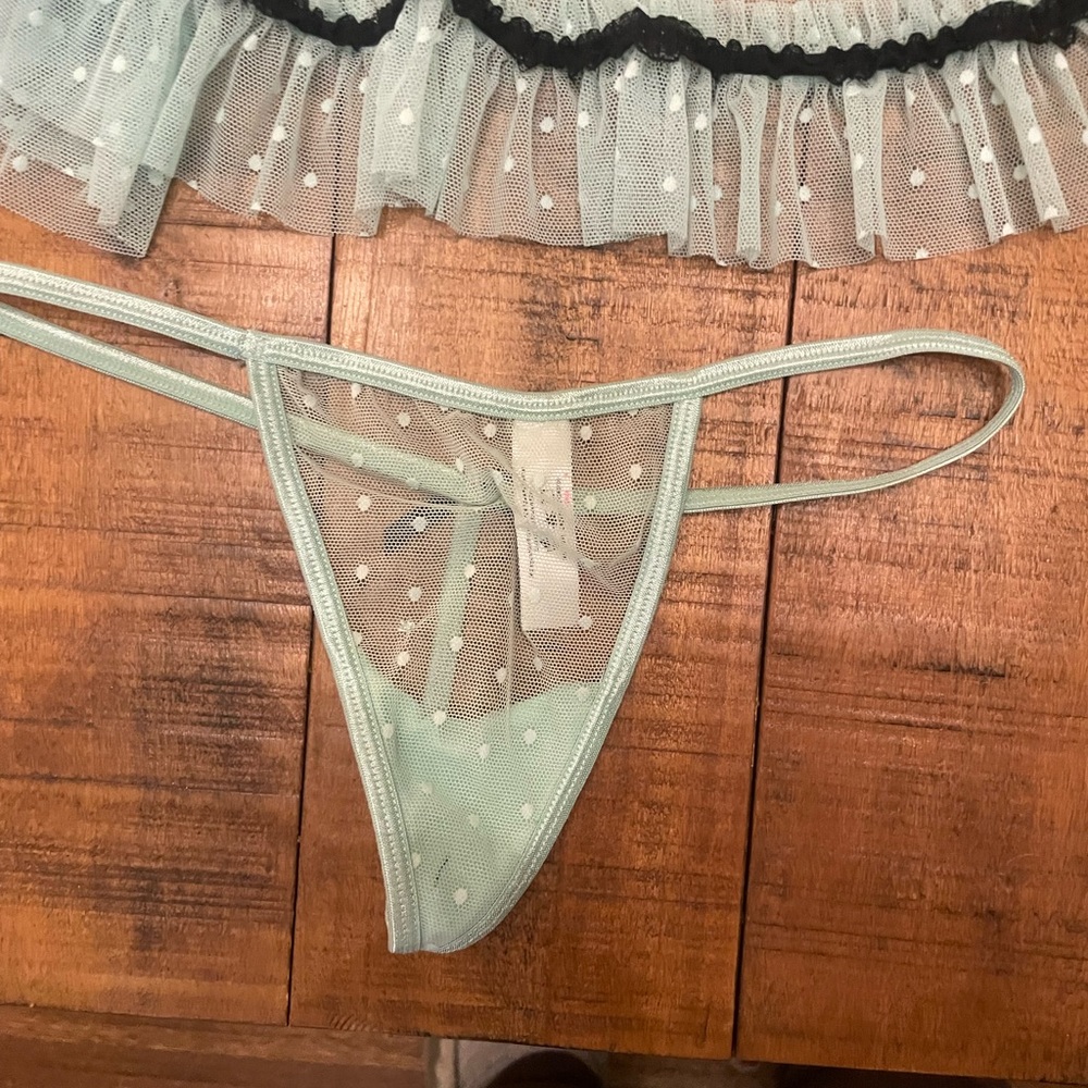 G String
Deamgirl Lace Apron Babydoll With G-
string - Picture 2 of 11